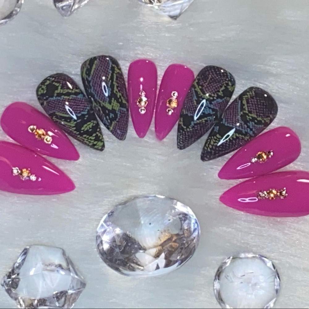 Good Time||Press-on Nails